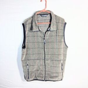 Striking Men's XL Black Diamond Black, Red and White Pyramid Dress/Golf Vest